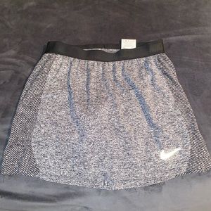 •Nike Golf Skort•
